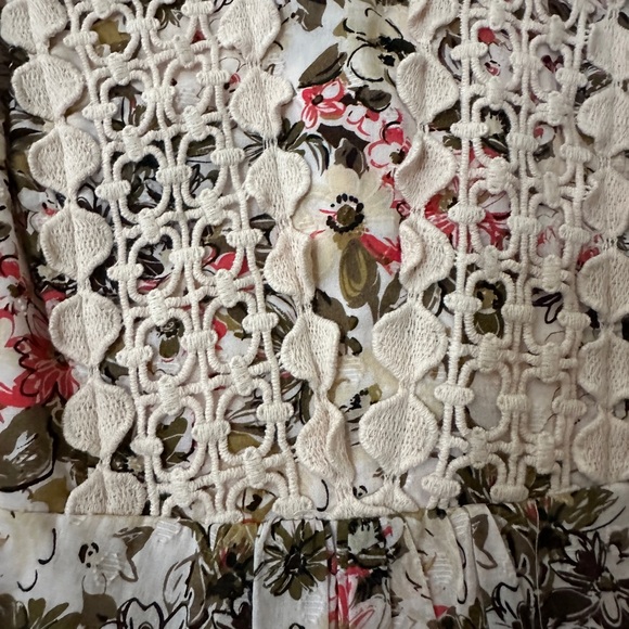 Cute little sun dress with side zip - Picture 3 of 4